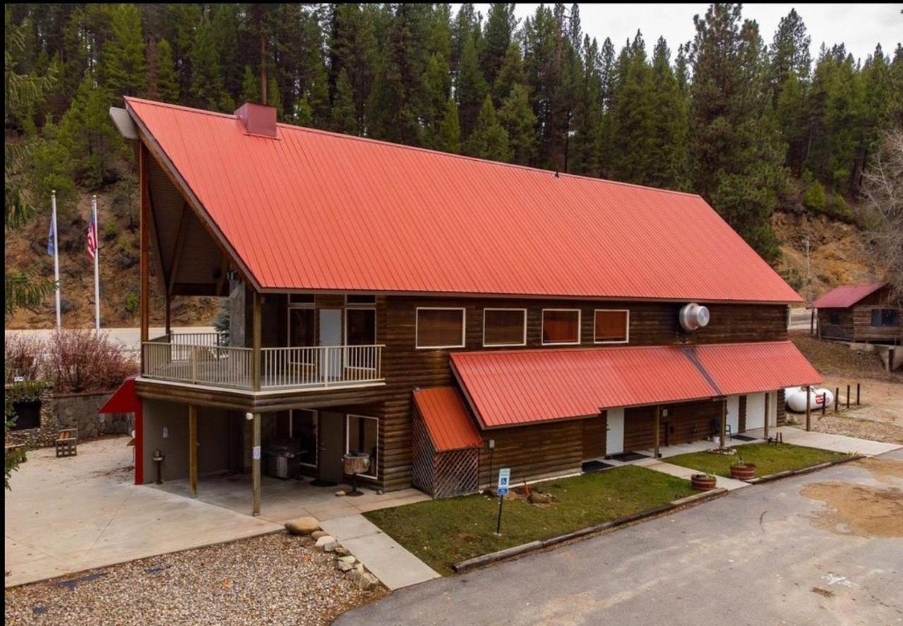 Southfork Lodge - Riverside Inn Lowman Екстер'єр фото