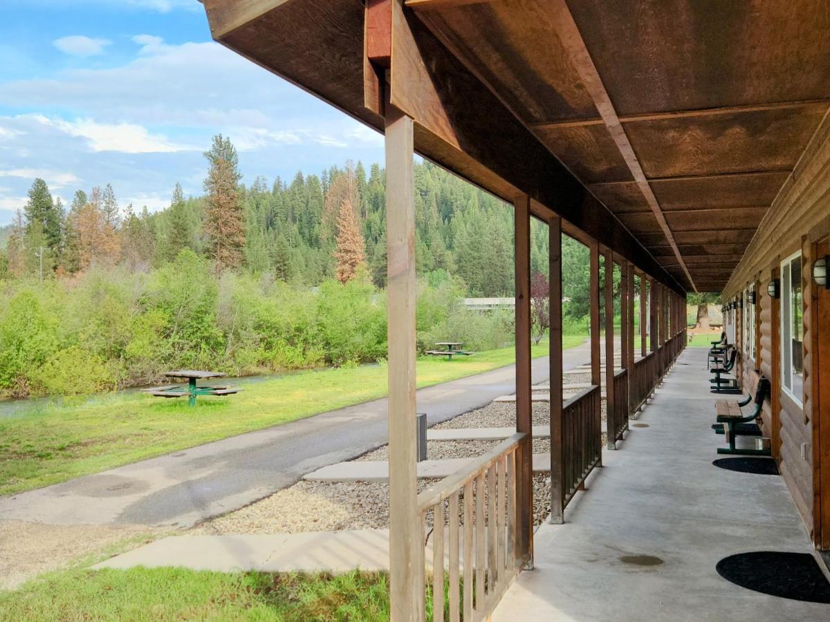 Southfork Lodge - Riverside Inn Lowman Екстер'єр фото