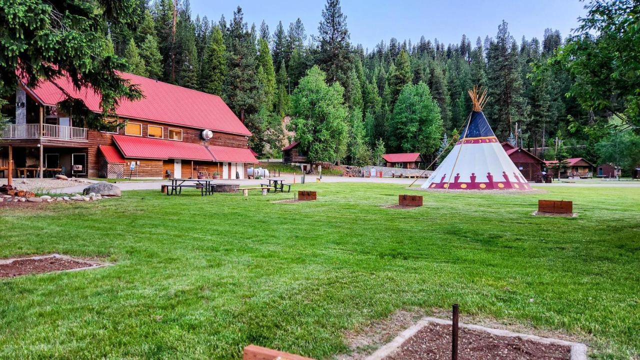Southfork Lodge - Riverside Inn Lowman Екстер'єр фото